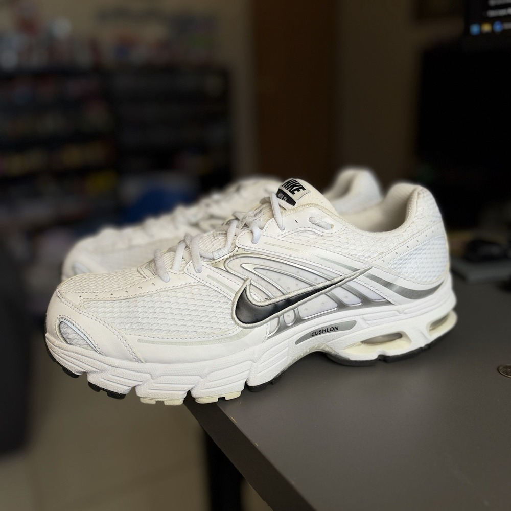 Nike Air Max Moto 2K Mens Size 11.5 White Metallic Silver Black Sneakers IO9279